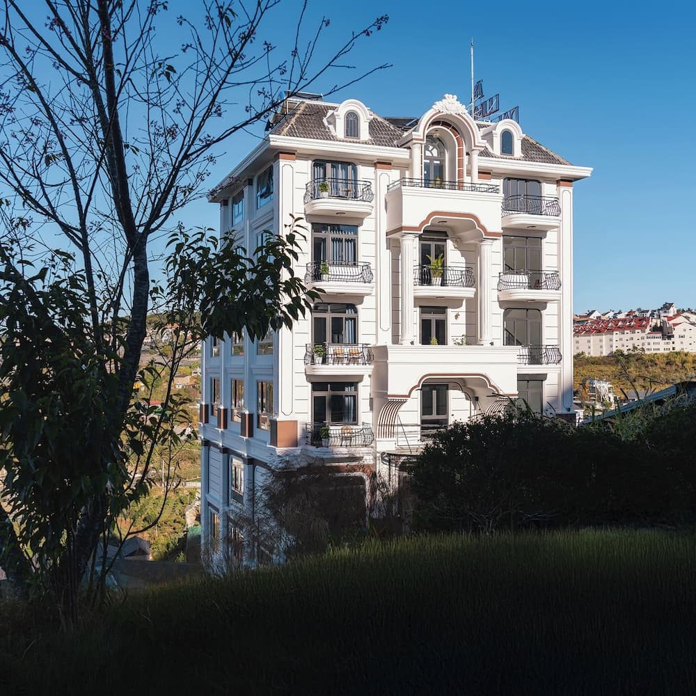 Lumina Dalat Premium hotel