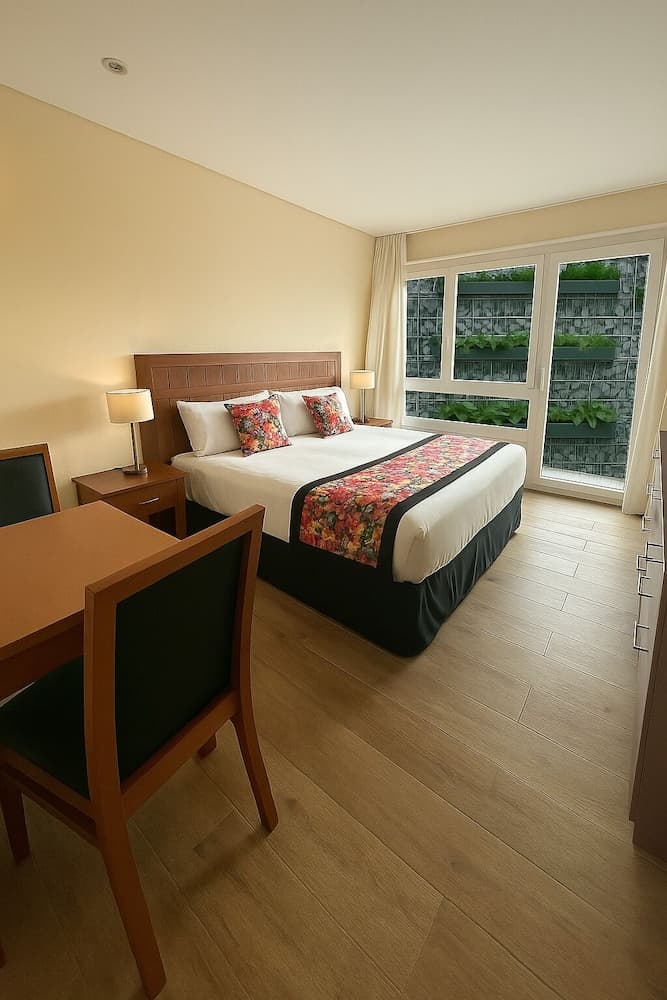 Huinid Pioneros Aparts