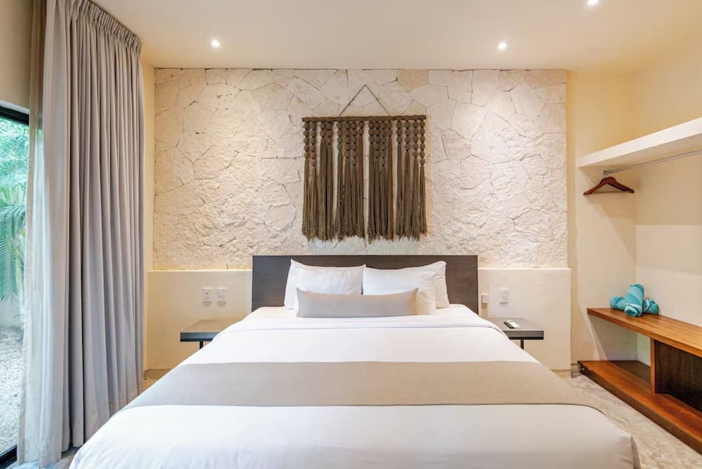 Hum Living Luxury Villas-La Veleta Tulum