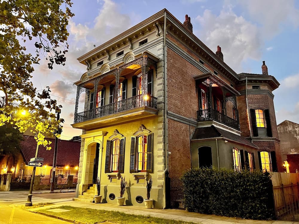 French Quarter Lanaux Mansion B & B