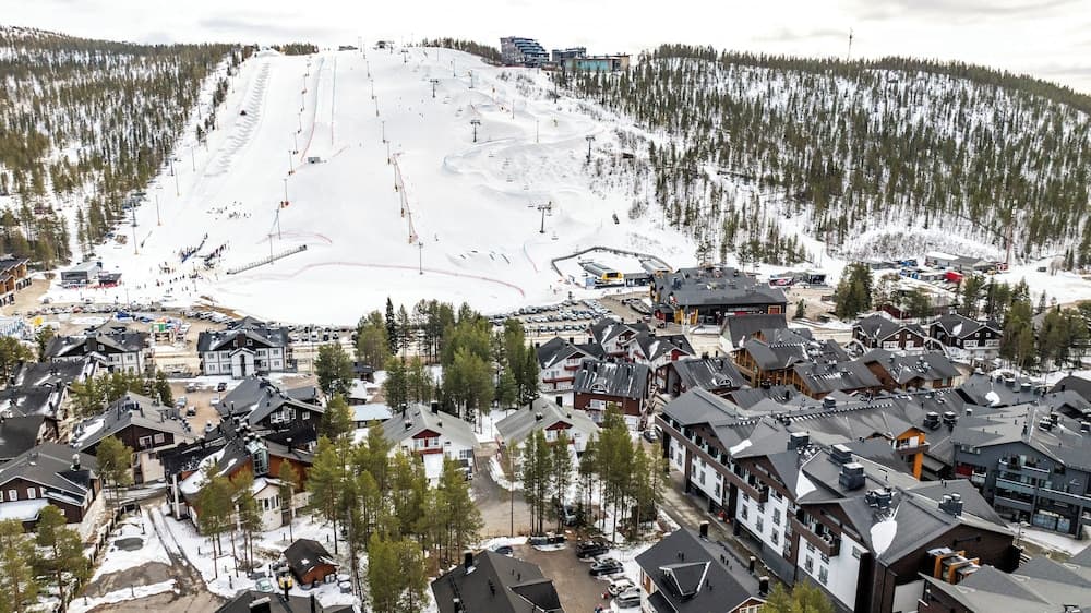 Spacious 3BR Apt. with Sauna