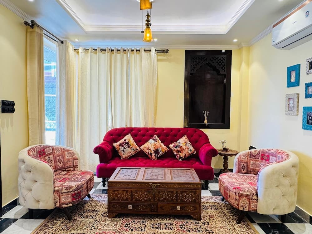 Evaara By The Ganges