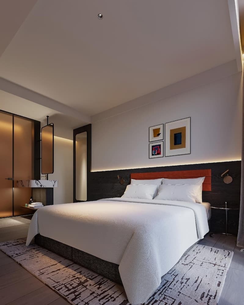 The Signature Hotel Saigon