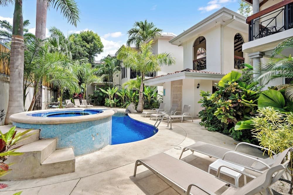 Surfside Place 5