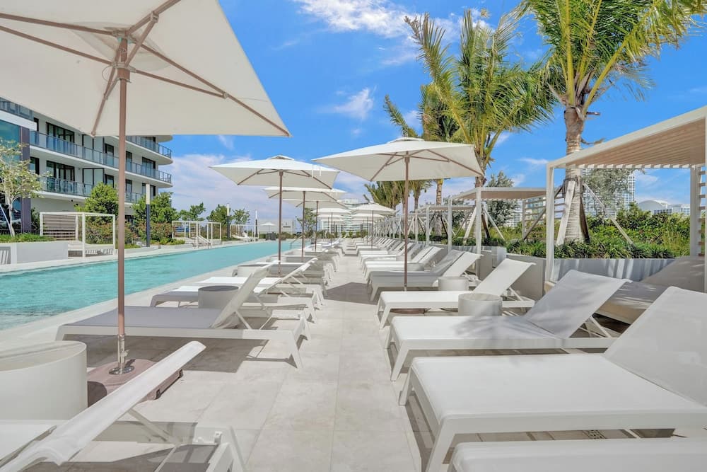 72 Park - Miami Beach by Nomada