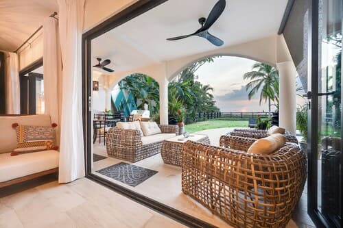 Beachfront2 bed 2 Bathportreroflamigo-marina