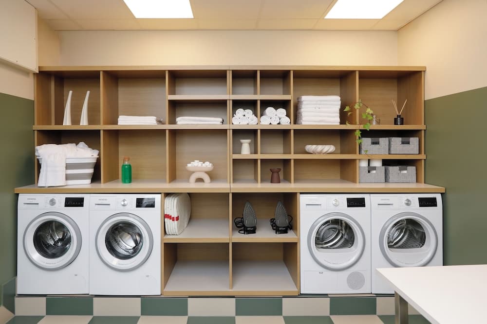 Bob W Helsinki Kamppi