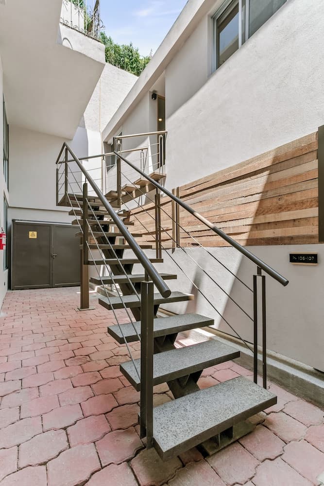 Liquidámbar By Homirent