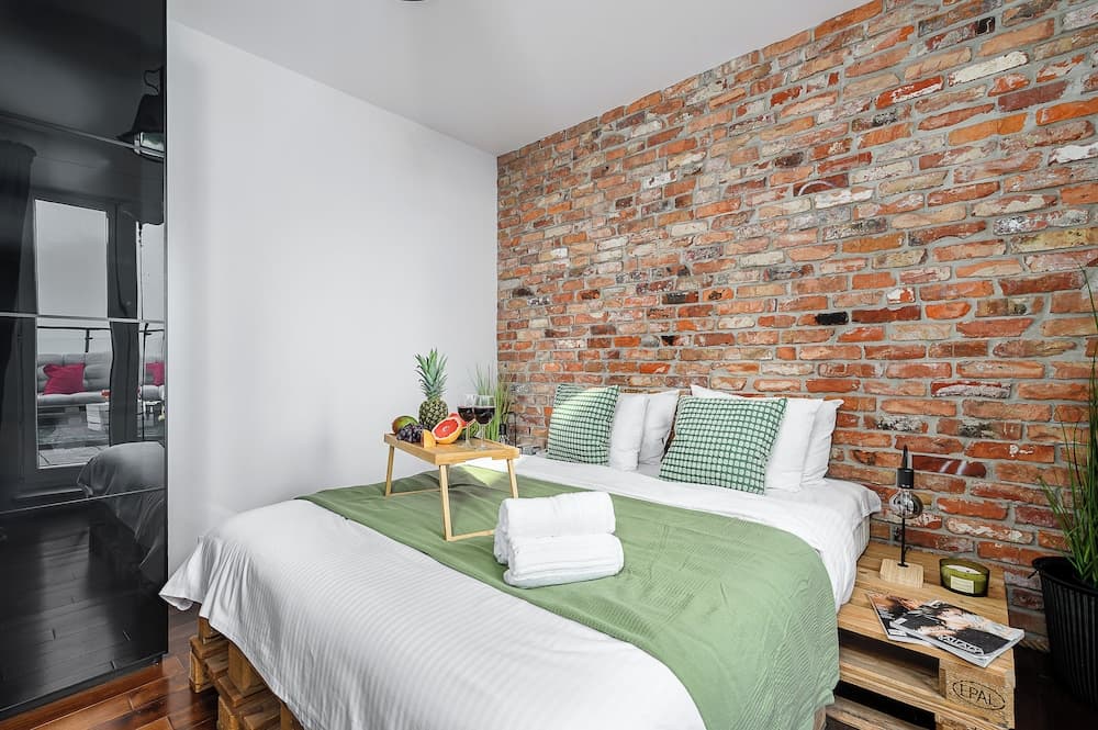 Lumina 3-room apart with large terrace