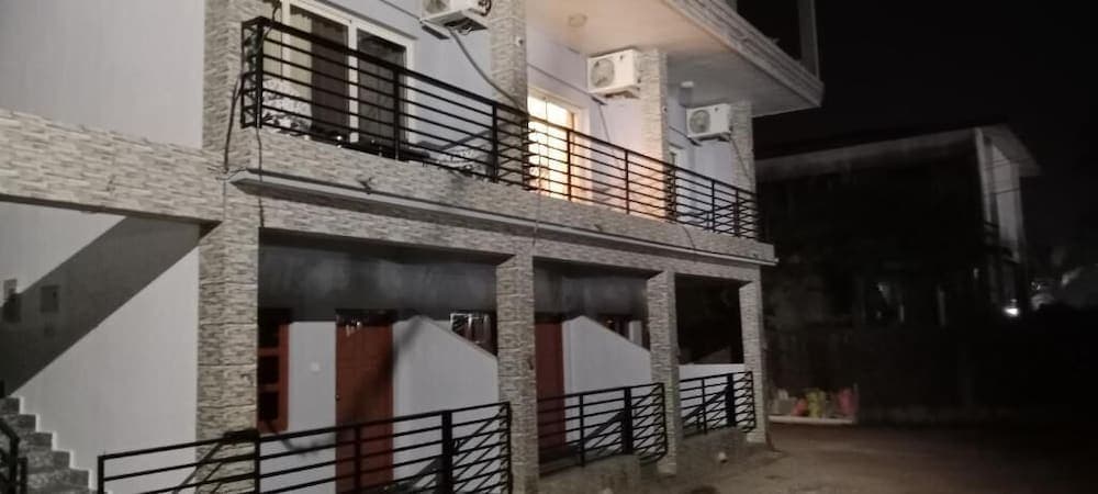 Konaklama yerinin ön cephesi