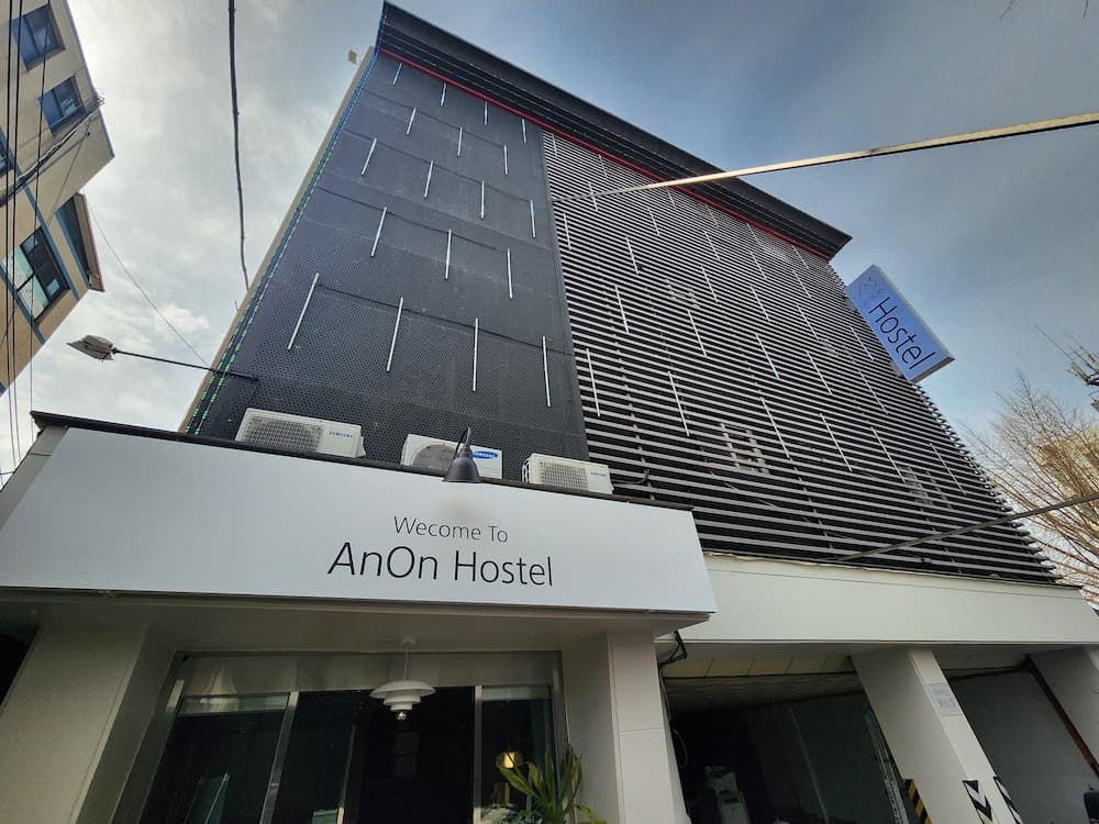 AnOn hostel