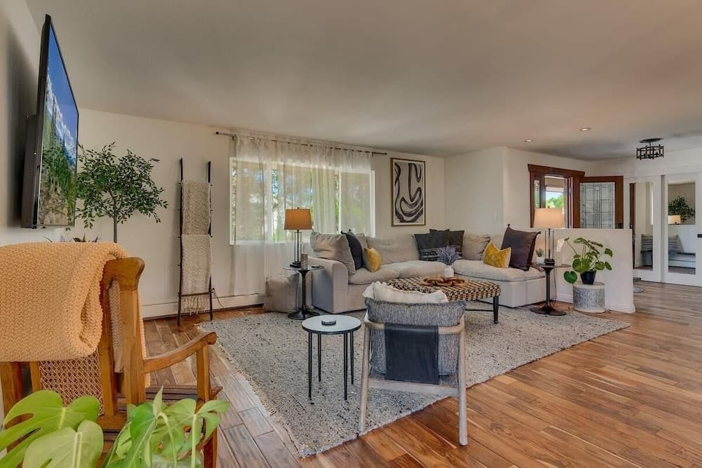 @ Marbella Lane - Eccentric 4BR Modern Ranch Home