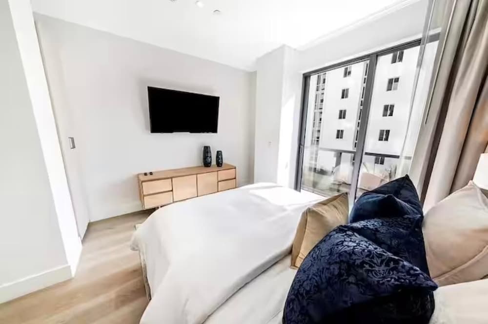 Modern Condo Brickell by Palermo Home