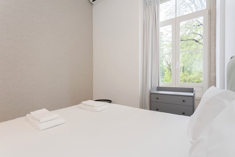 Crystal Luxury Apartment