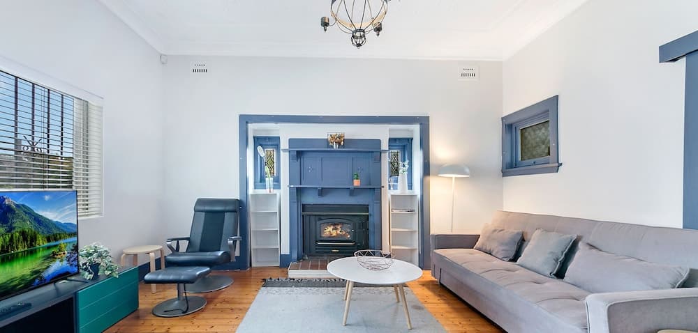 Kozyguru | Arncliffe | Airport Cottage 3 Bed House