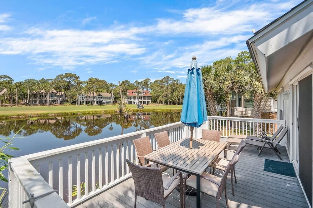 Beautifully Maintained 3-bed, 3-bath Home Offers Comfort & Privacy