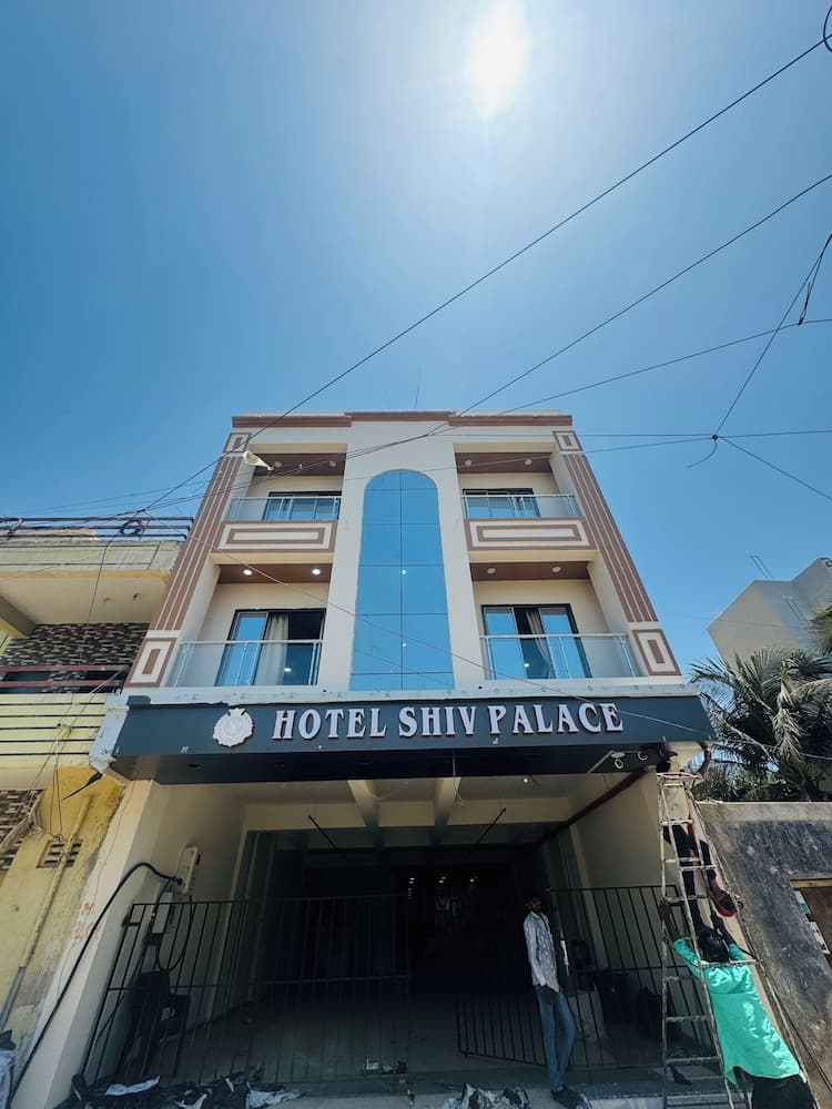 Hotel shiv palace