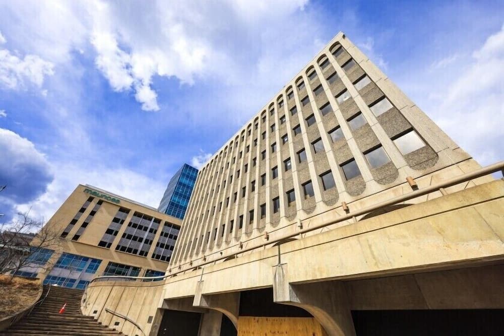 Force on 5th Avenue Hotel