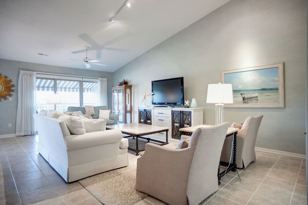 1738 Bluff Villas at The Sea Pines Resort