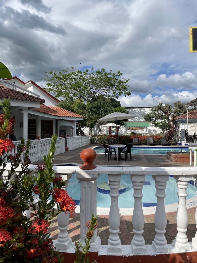 hotel campestre yj