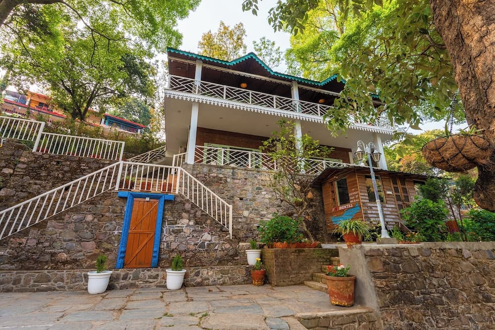 Malusara Retreat By The Lake