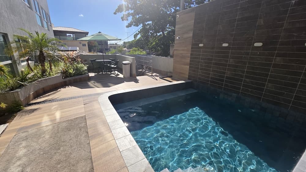 Aline Duque 308 no Centro de Porto by LP