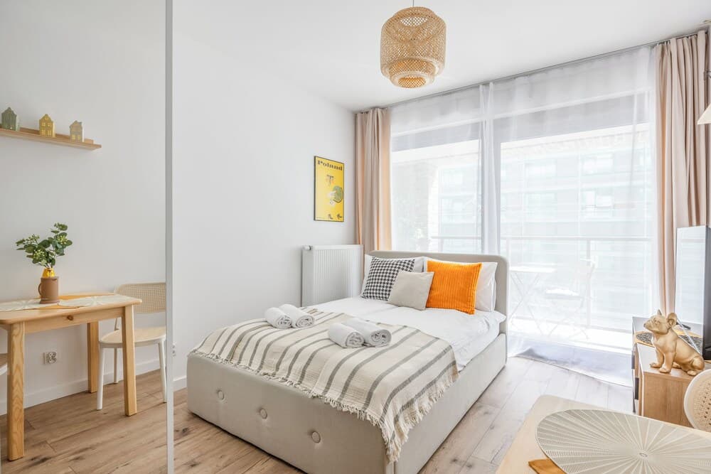 Lily Apart Gdansk Shipyard view studios