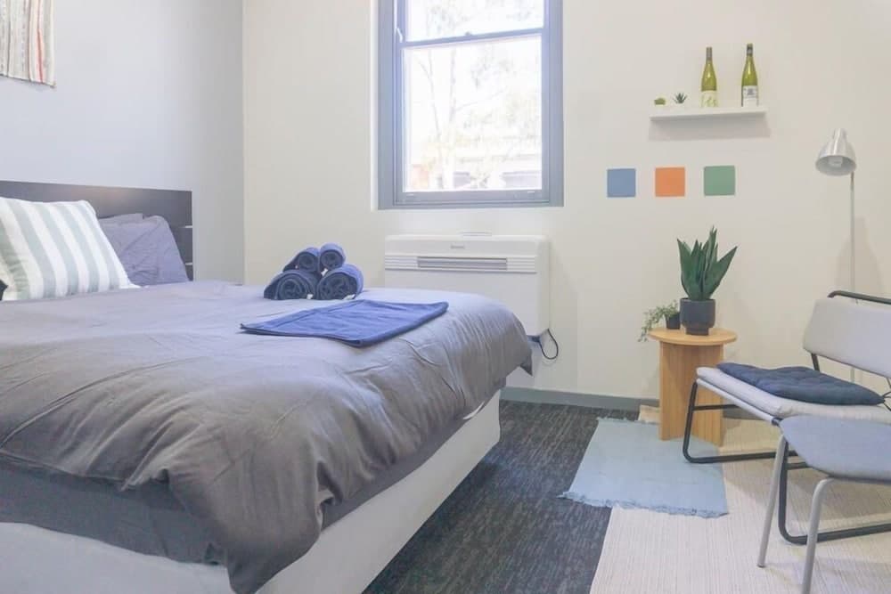 Melbourne Studio Apartments Hotel @ 138 Elgin Carlton