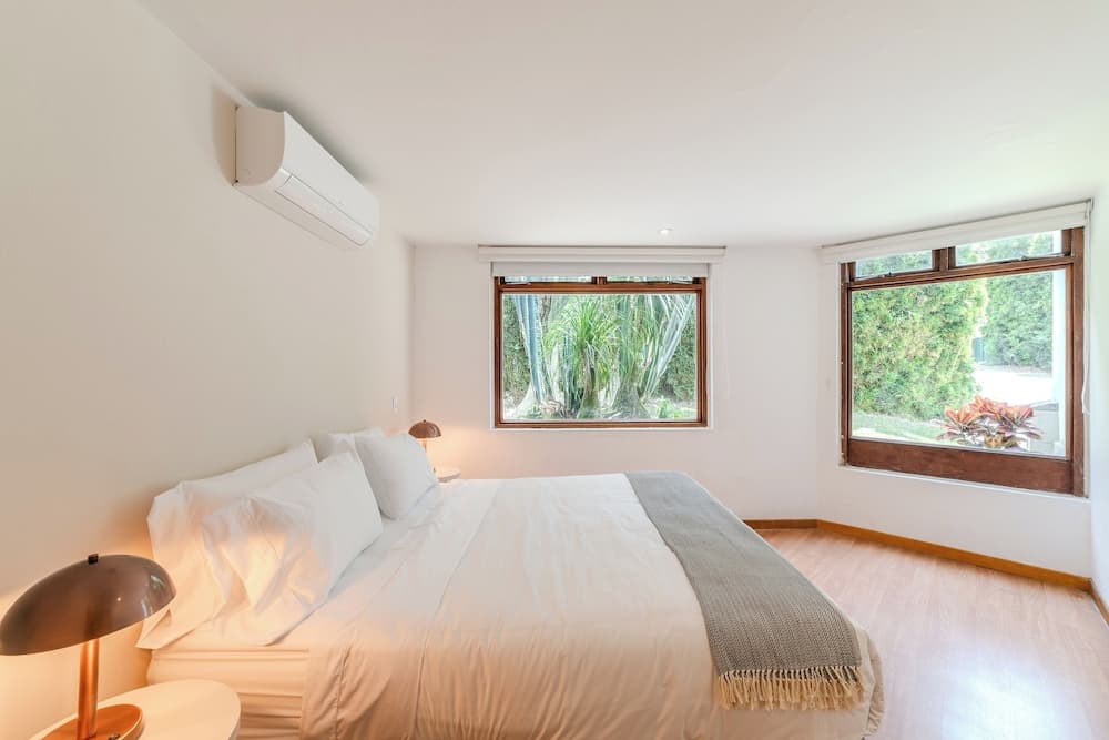 Casa Chipre 65 by Wynwood House