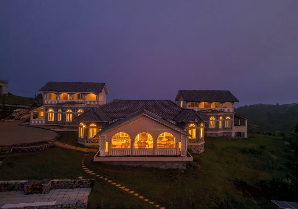 Emerald Stays Ooty by VOYE HOMES