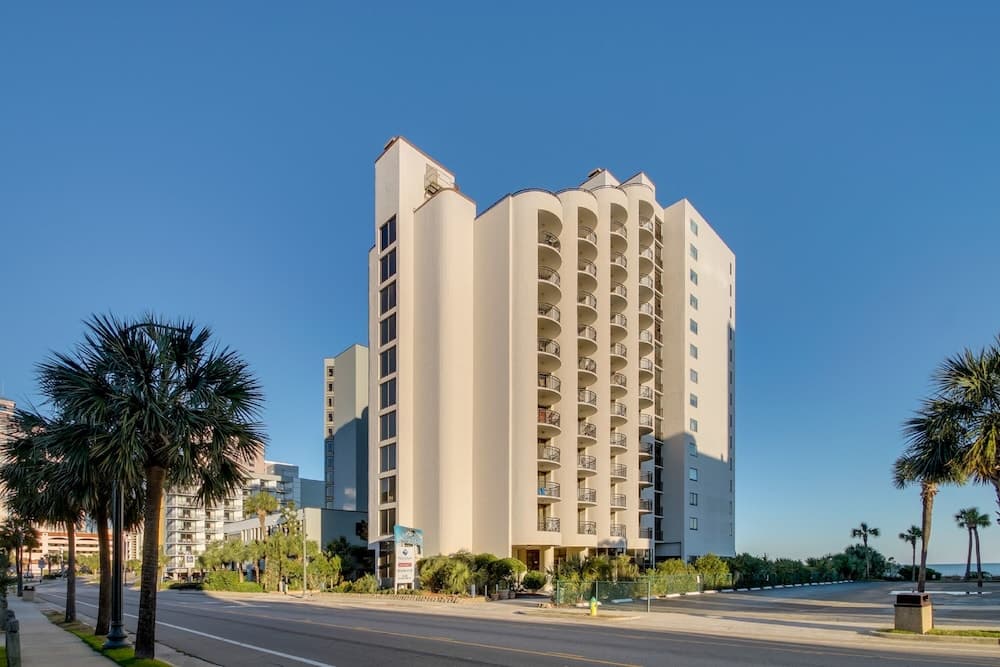 Oceanview Condo at Meridian Plaza