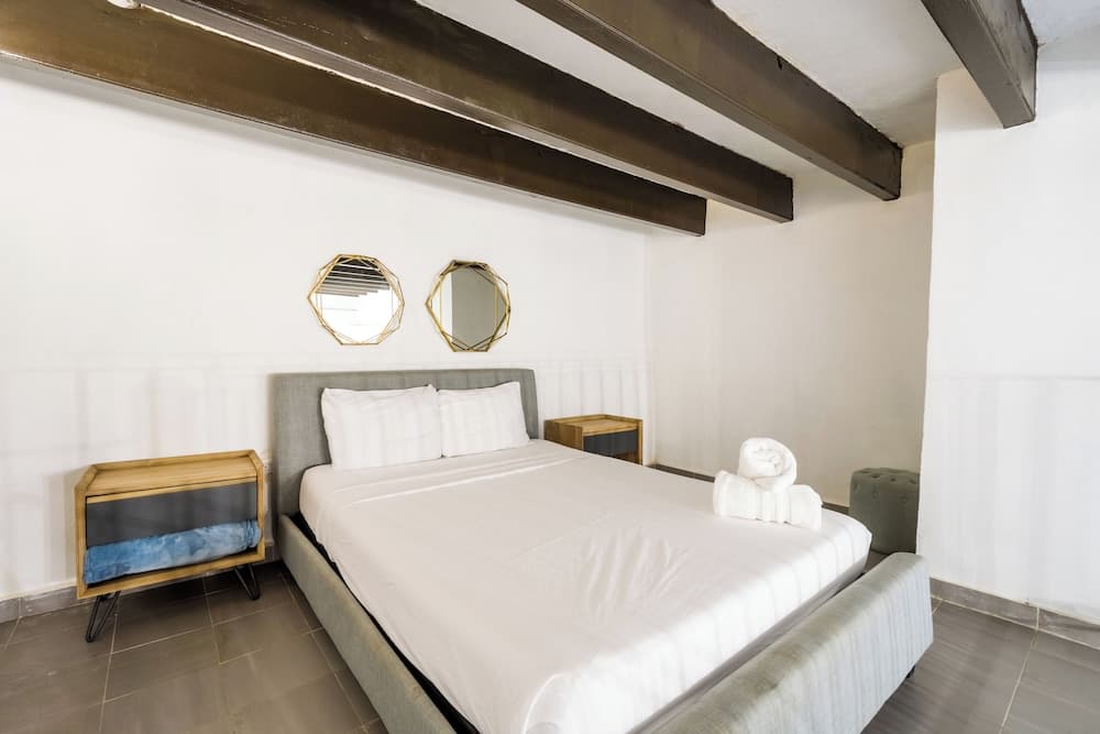 153 Luna by Stay with Bear