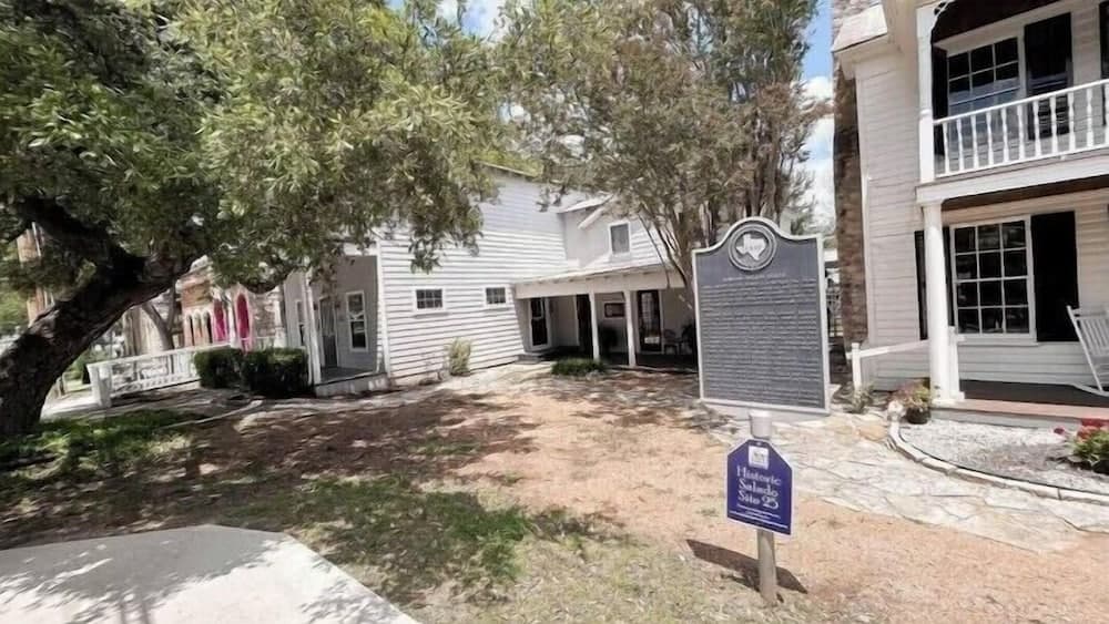 The Salado Inn Kolb Suite