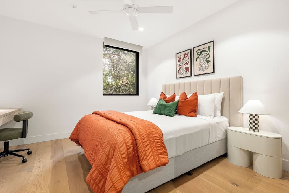 Hall St Apartments by Urban Rest