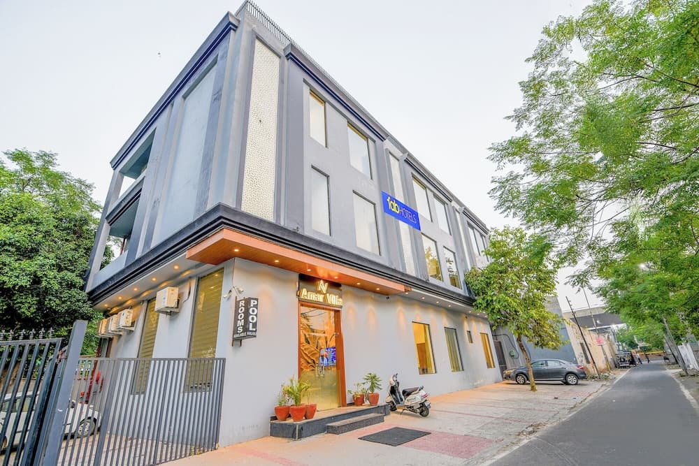 Fabhotel Amar Villa