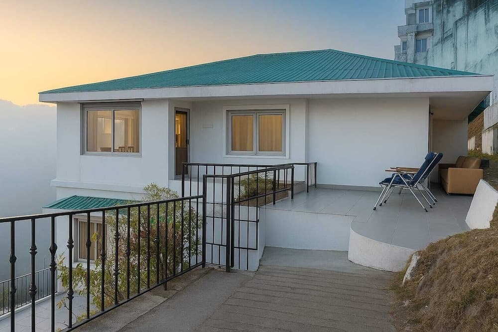 Hampton Villa Retreat