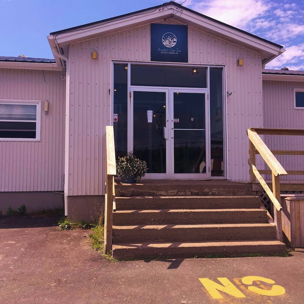 Arnold's Cove Inn