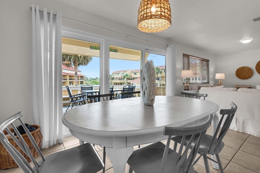 Regency Cabanas D3