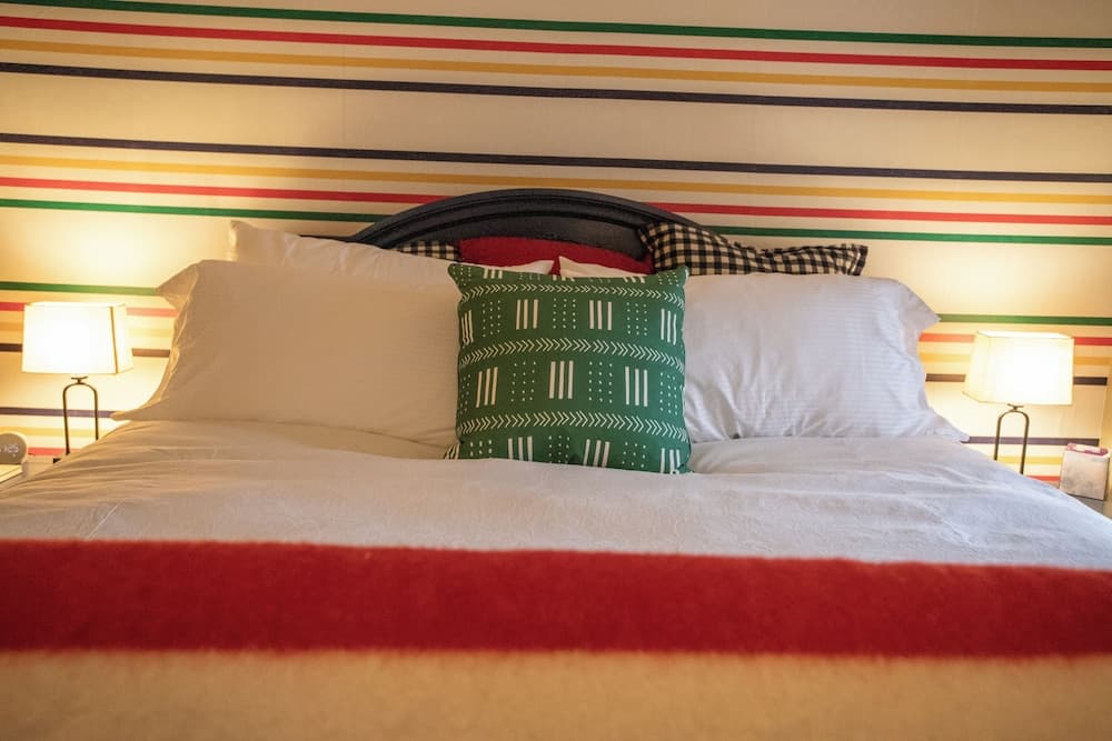 LakePlace Bed & Breakfast