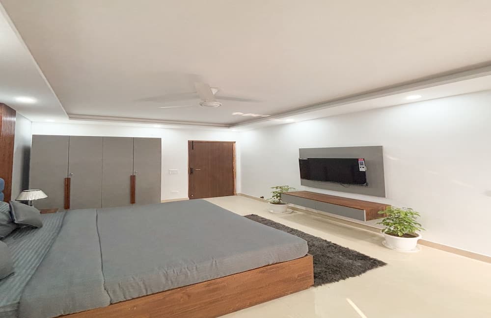 Housr Sector 56 Gurgaon Golf Course Road