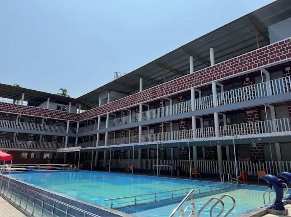 Konaklama yerinin ön cephesi