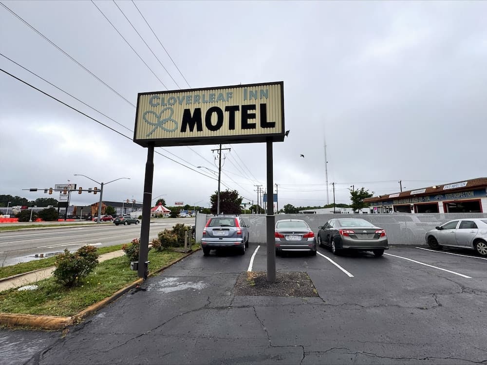 Cloverleaf Motel By Belvilla Richmond Near Turnpike