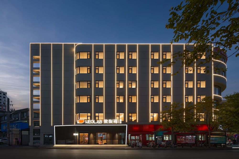 TangliheJinanDamingLakeBaotuSpring Hotel