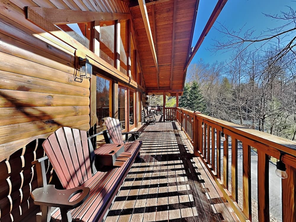 Smoky Bear Hideaway