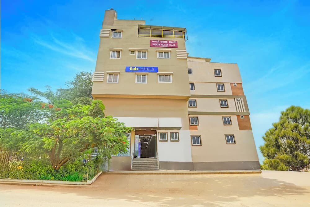 Fabhotel Kings Palace Manyata