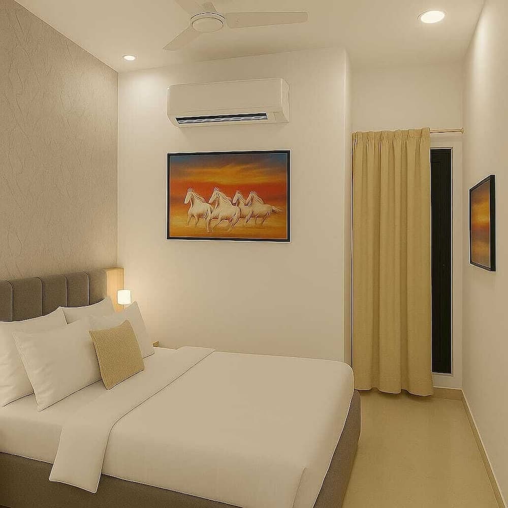 The Grand Chetak Inn