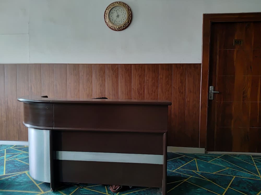 HOTEL THE GRAND PARADISE