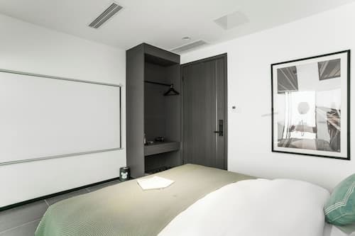 Time Wharf Hotel - Jiefangbei Shibati