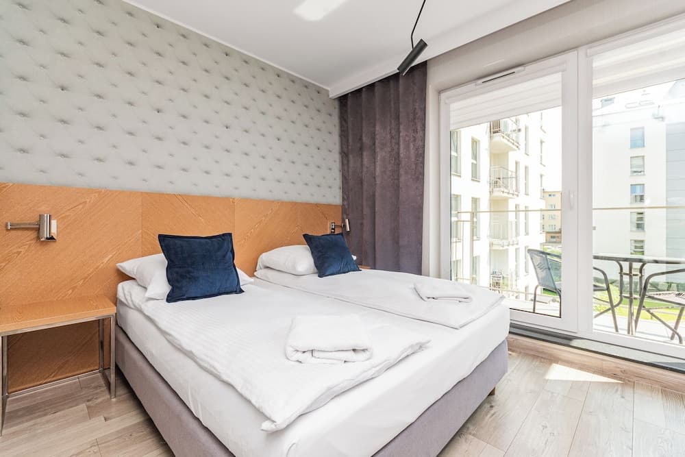 Amber Port 12B by Grand Apartments