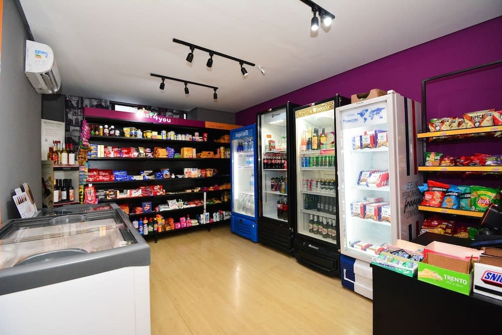 Hediyelik eşya dükkânı